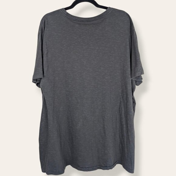 (2/$20) Johnny Cash Man in Black Graphic Tee - Picture 3 of 6